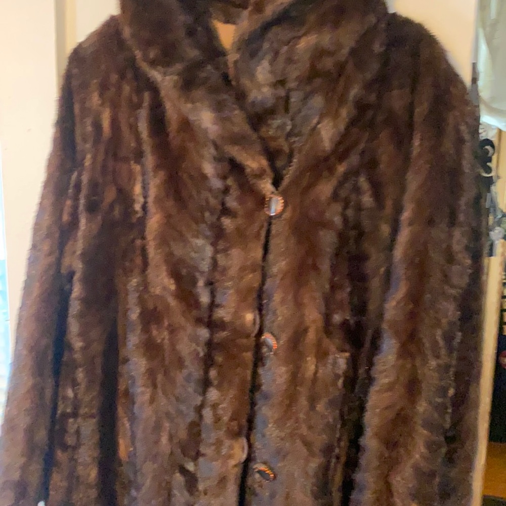 New bury fur 195o